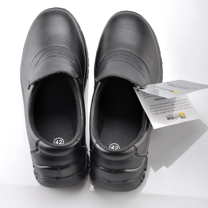 Sepatu Kerja Dapur Hitam L-7019 